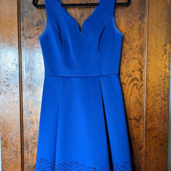 Alya Laser Cut Sleeveless Dress - Picture 1 of 3